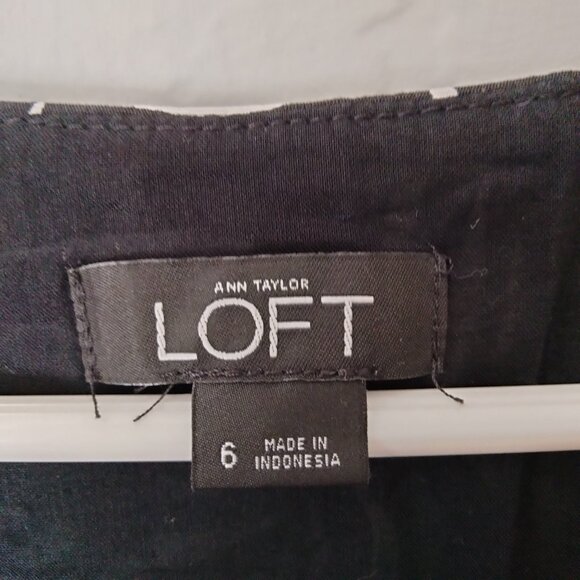 Ann Taylor LOFT Tropical Palm Print Wrap Romper Shorts Black White Sleeveless 6 - Picture 7 of 16